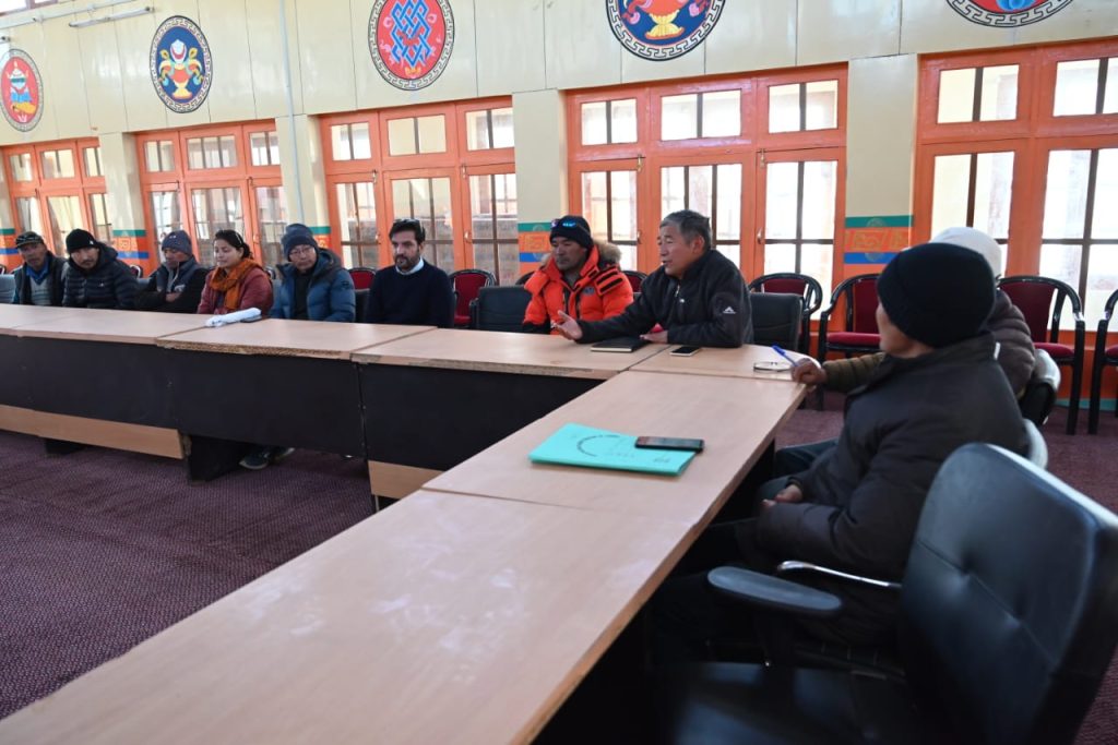 Preparatory meeting for conduct of Viksit Bharat Sankalp Yatra held in Zanskar Preparatory meeting for conduct of Viksit Bharat Sankalp Yatra held in Zanskar
