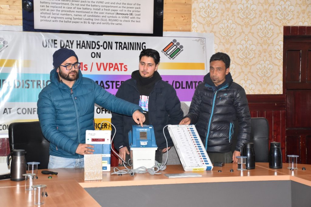 One day hands-on training on EVMs, VVPATs held at Leh