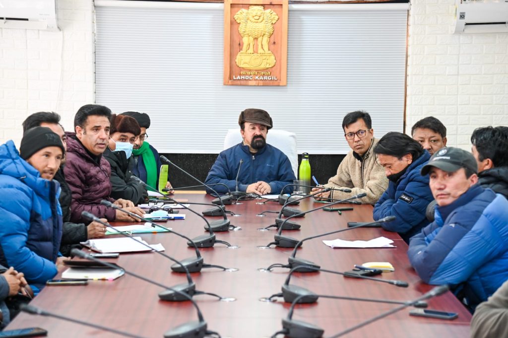 Need for modern facilities, proper infra to enhance skills: CEC holds meeting with Ice Hockey Association