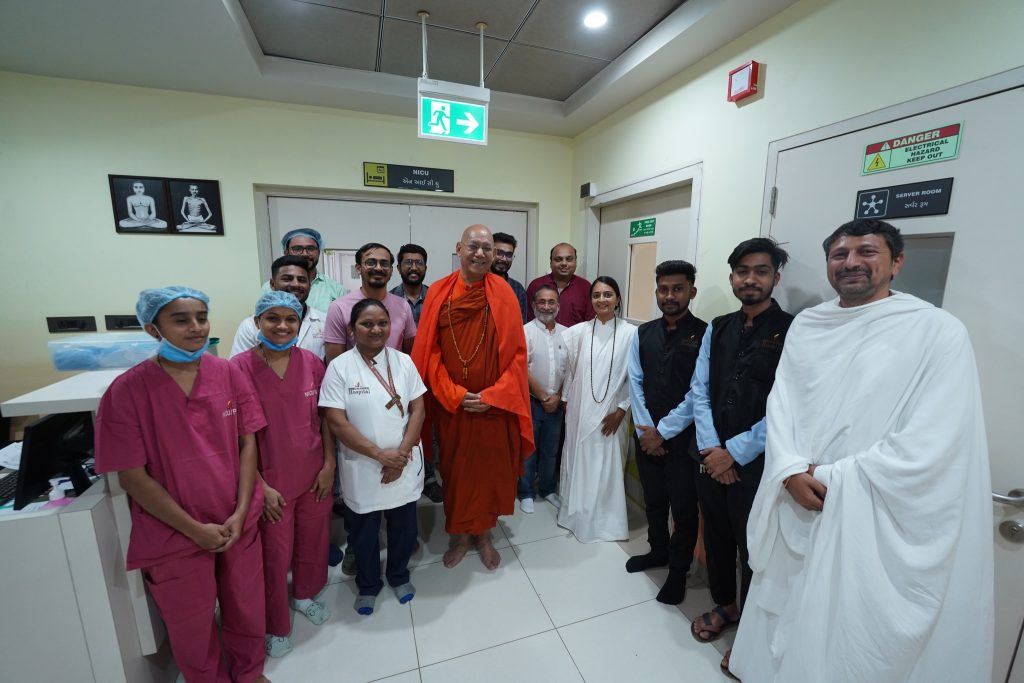 Sanghasena visits Shrimad Rajchandra Mission Dharampur Ashram