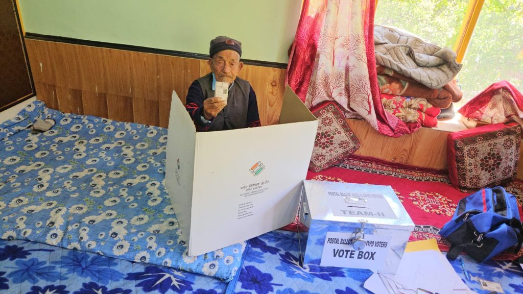 Centenarian voter Haji Yousuf exemplifies civic duty in Kargil; Total votes reach 220 out of 295 Centenarian voter Haji Yousuf exemplifies civic duty in Kargil; Total votes reach 220 out of 295
