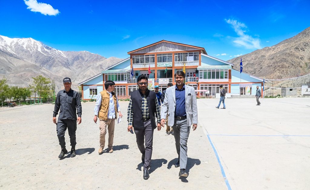 General Observer, DEO visit Batalik, Sodh areas to inspect preparations General Observer, DEO visit Batalik, Sodh areas to inspect preparations
