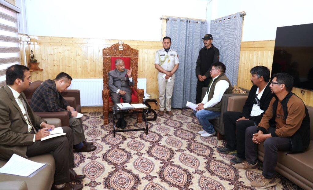 Chairman of Reservation Committee for ALC, ALTOA delegation call on LG Mishra