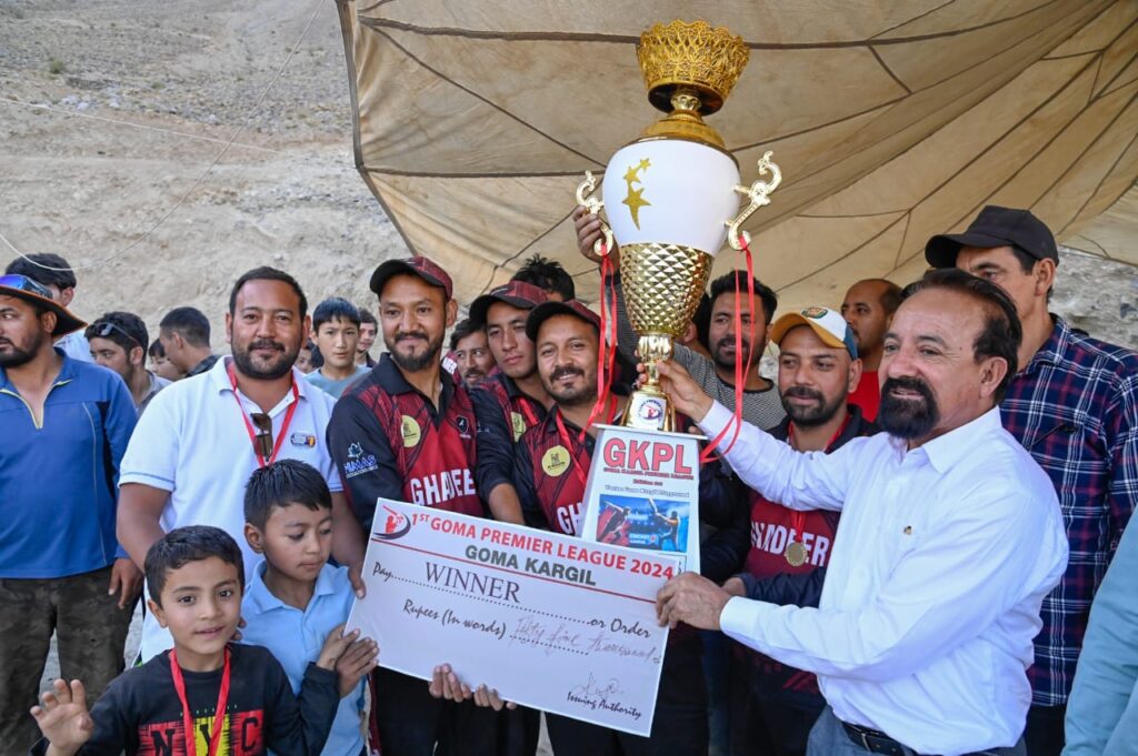 CEC attends final cricket match of Goma Premier League at Goma, Kargil CEC attends final cricket match of Goma Premier League at Goma, Kargil