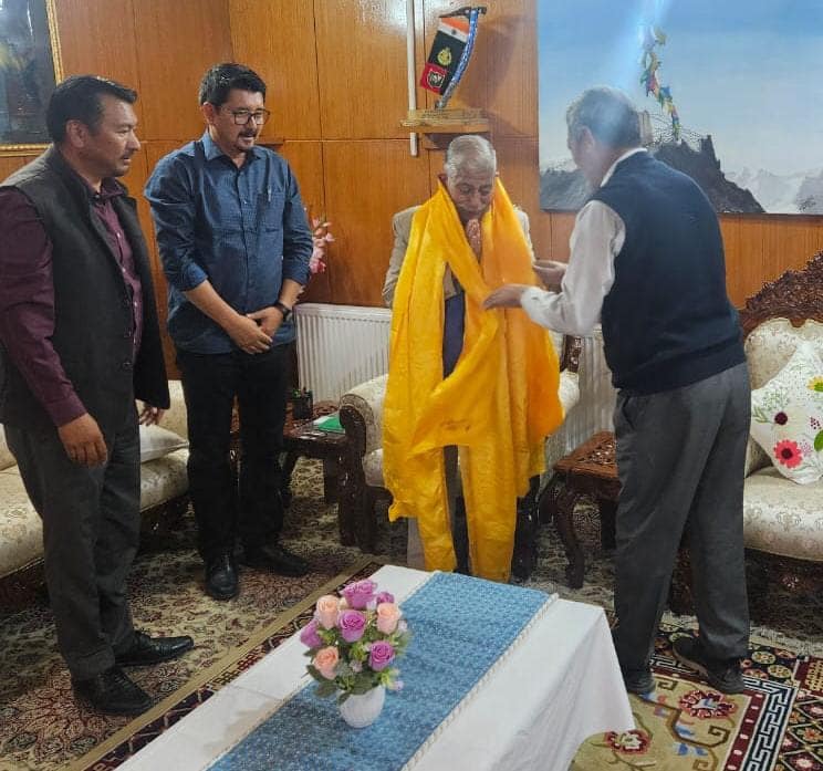 CEC Gyalson, BJP President Stanzin call on LG Mishra CEC Gyalson, BJP President Stanzin call on LG Mishra