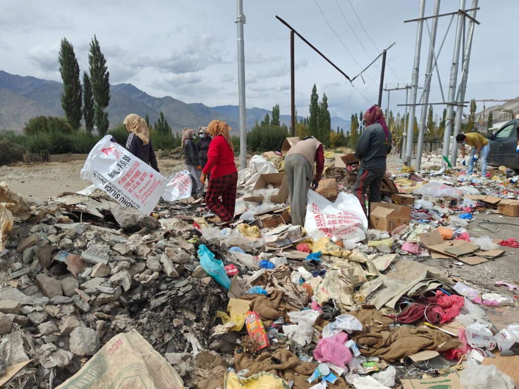BDO initiates cleanliness drive at Agling Spituk
