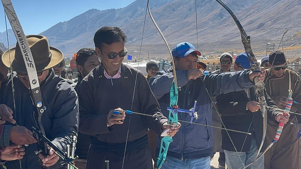 39 teams participate in CEC Cup Archery Tournament 39 teams participate in CEC Cup Archery Tournament