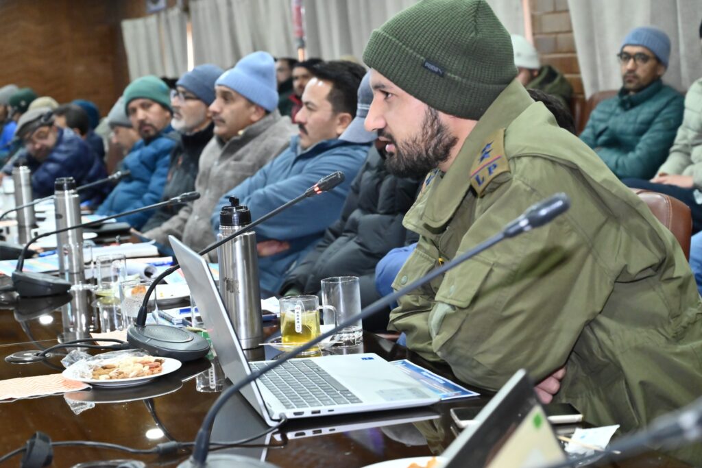 Kargil admn organizes workshop on Safer Internet Day