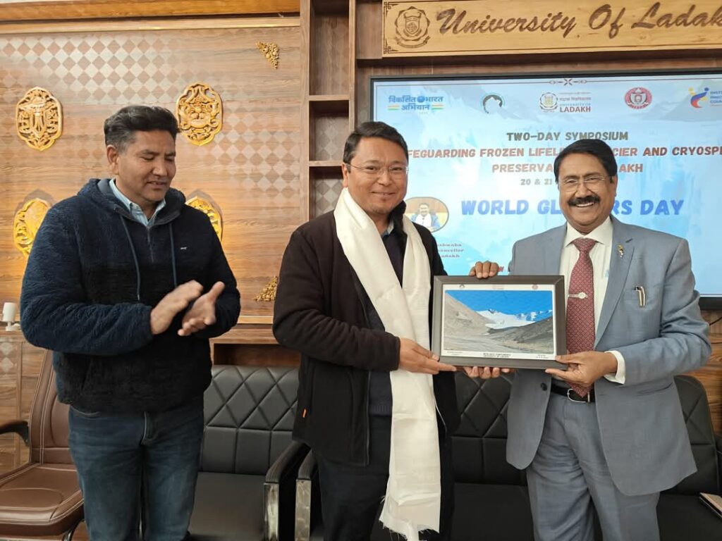 Symposium on Flacier conservation concludes UoL
