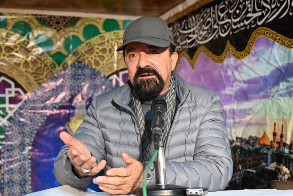 Akhoon attends concluding ceremony of District Level Hamdiya Mushaira