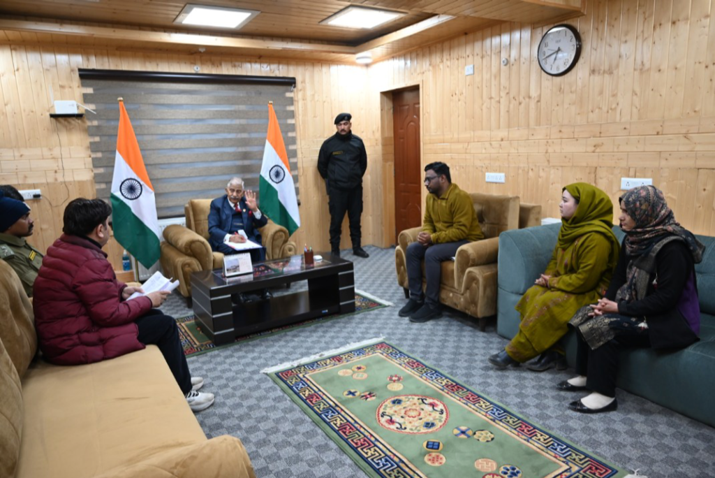 Several delegations call on LG Mishra on first day in Kargil