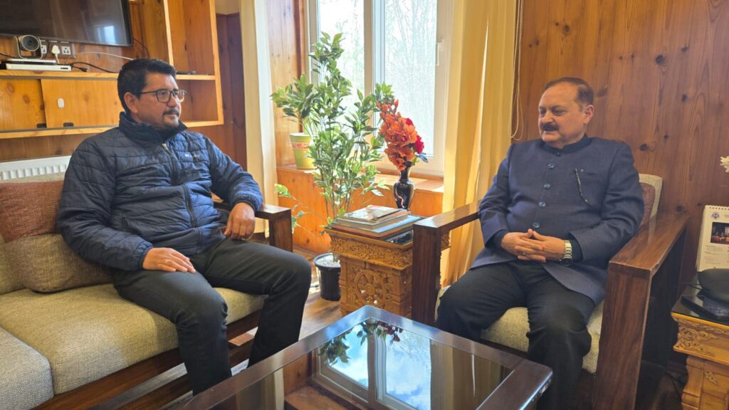 CEC Gyalson meets CS Kotwal