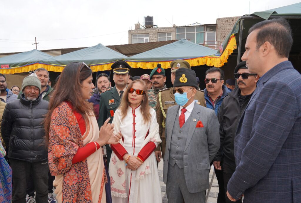 LG, First Lady inaugurate District Panchayat Resource Centre at Agling