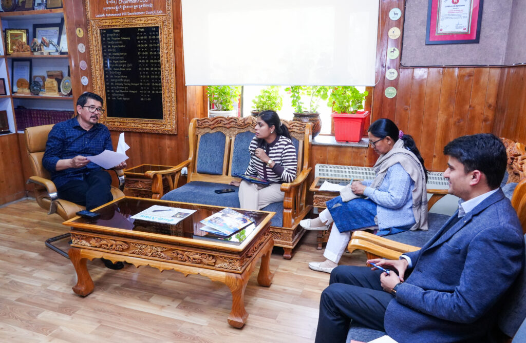 Gyalson chairs meeting with Ala regarding upcoming Tribal Festival