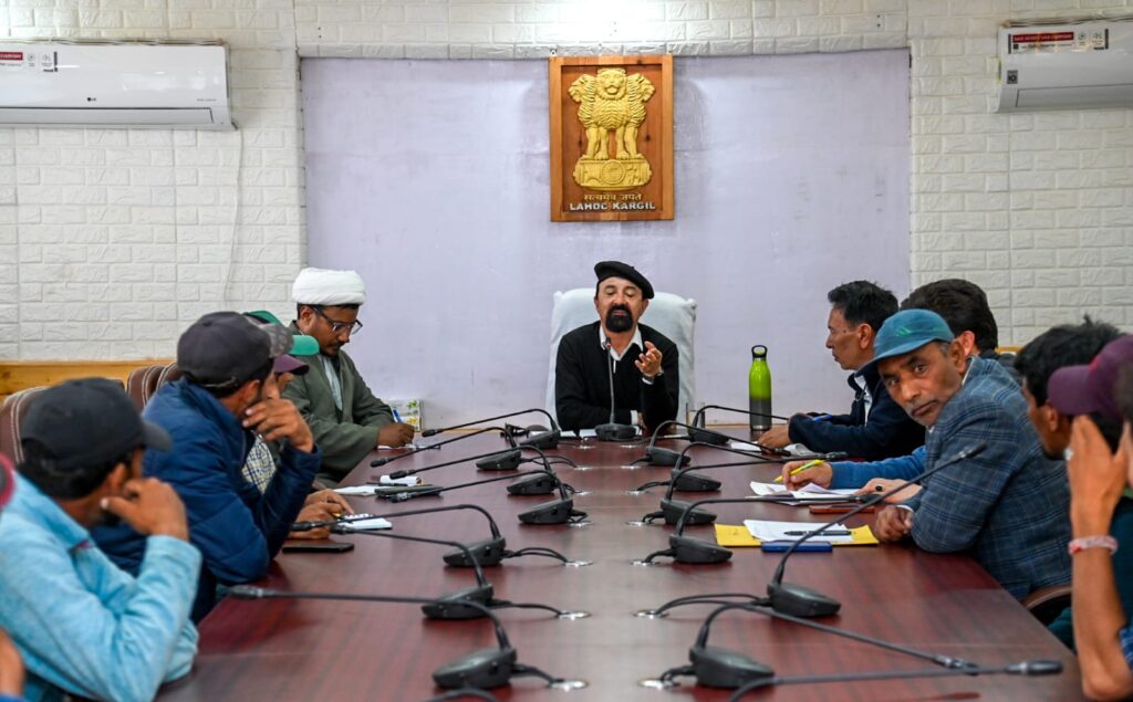 CEC Kargil addresses various issues of Itchoo