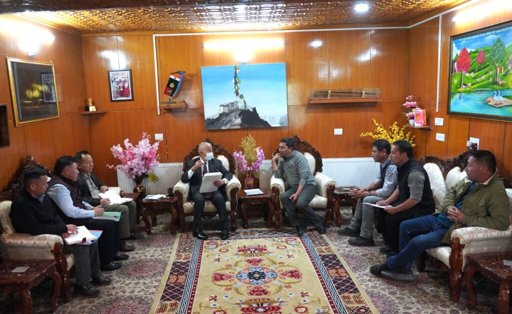 Delegation of representatives from Nubra calls on LG Mishra Delegation of representatives from Nubra calls on LG Mishra