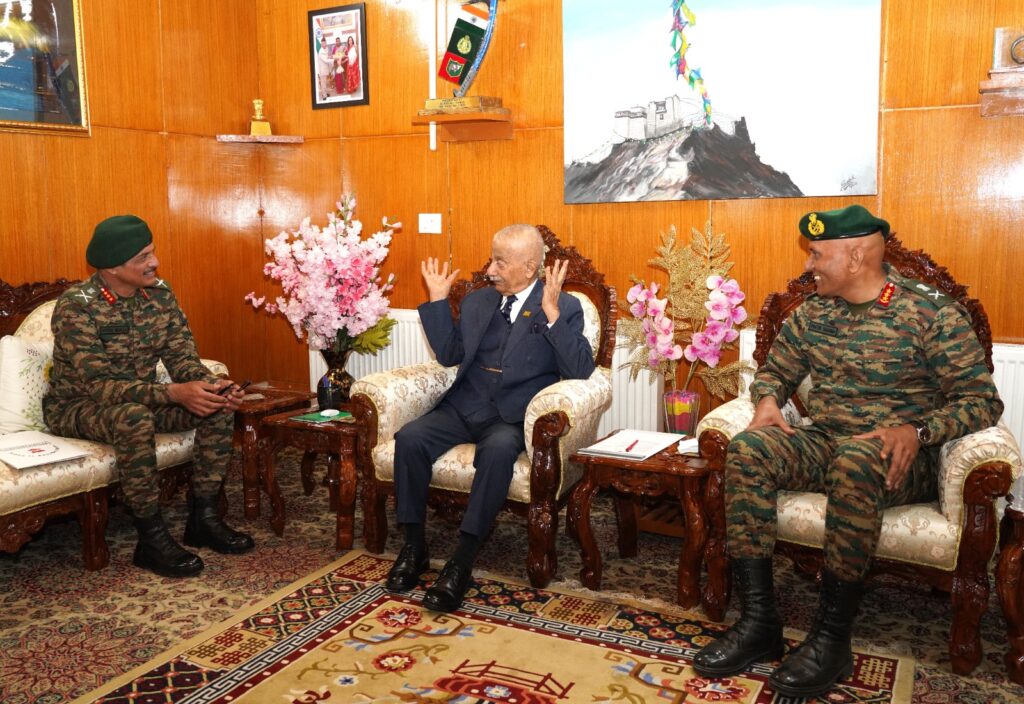 Northern Army Commander calls on LG Mishra, discusses security situation in Ladakh Northern Army Commander calls on LG Mishra, discusses security situation in Ladakh