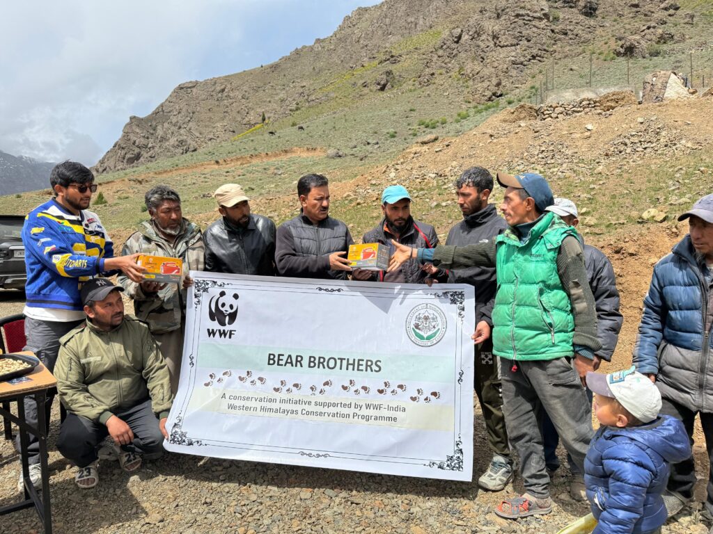 Bear-Proof Corral Handed Over to Community in Sumart Village