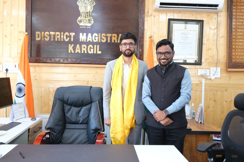 Rakesh Kumar takes charge as DC Kargil Rakesh Kumar takes charge as DC Kargil