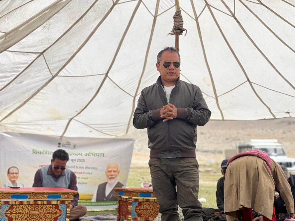 ‘Samapan Samoroh’ of Viksit Krishi Sankalp Abhiyaan organized on Indo-China border