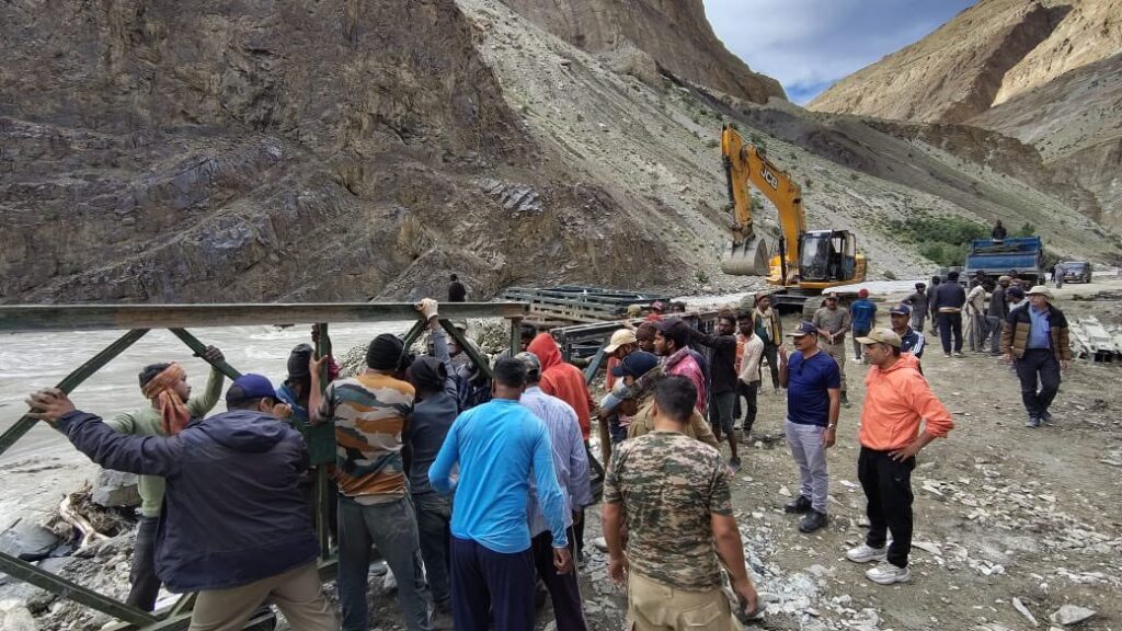Connectivity restored on Nimu–Padum Route by BRO