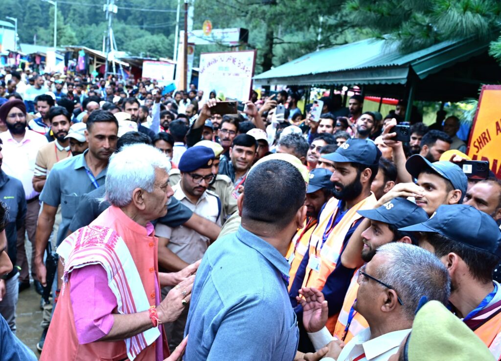 Security arrangements, facilities provided to Amarnath pilgrims constantly improving: JK LG Sinha