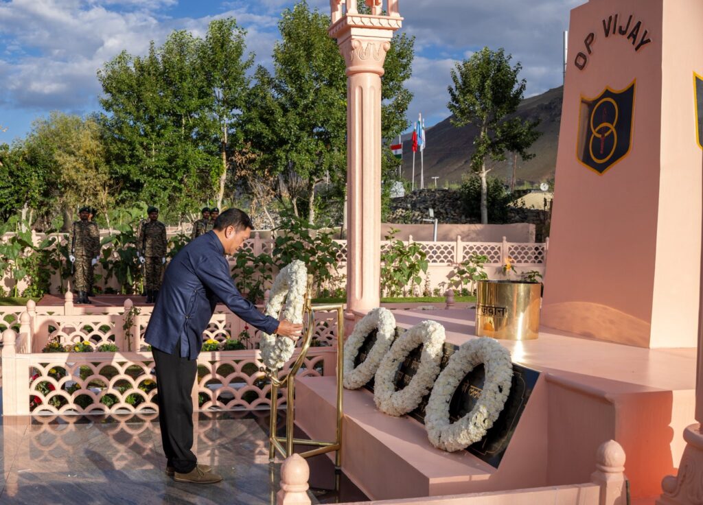 Arunachal Pradesh CM Khandu pays tributes to Kargil War heroes at Drass memorial