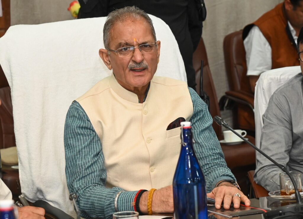 LG Gupta Calls for United Effort in Ladakh’s development in meeting with LAHDC councillors, HoDs