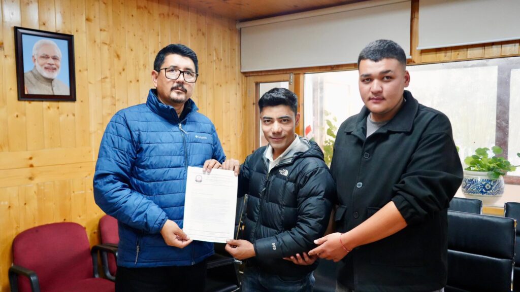 ALSAJ Delegation calls on CEC LAHDC Leh Adv. Tashi Gyalson