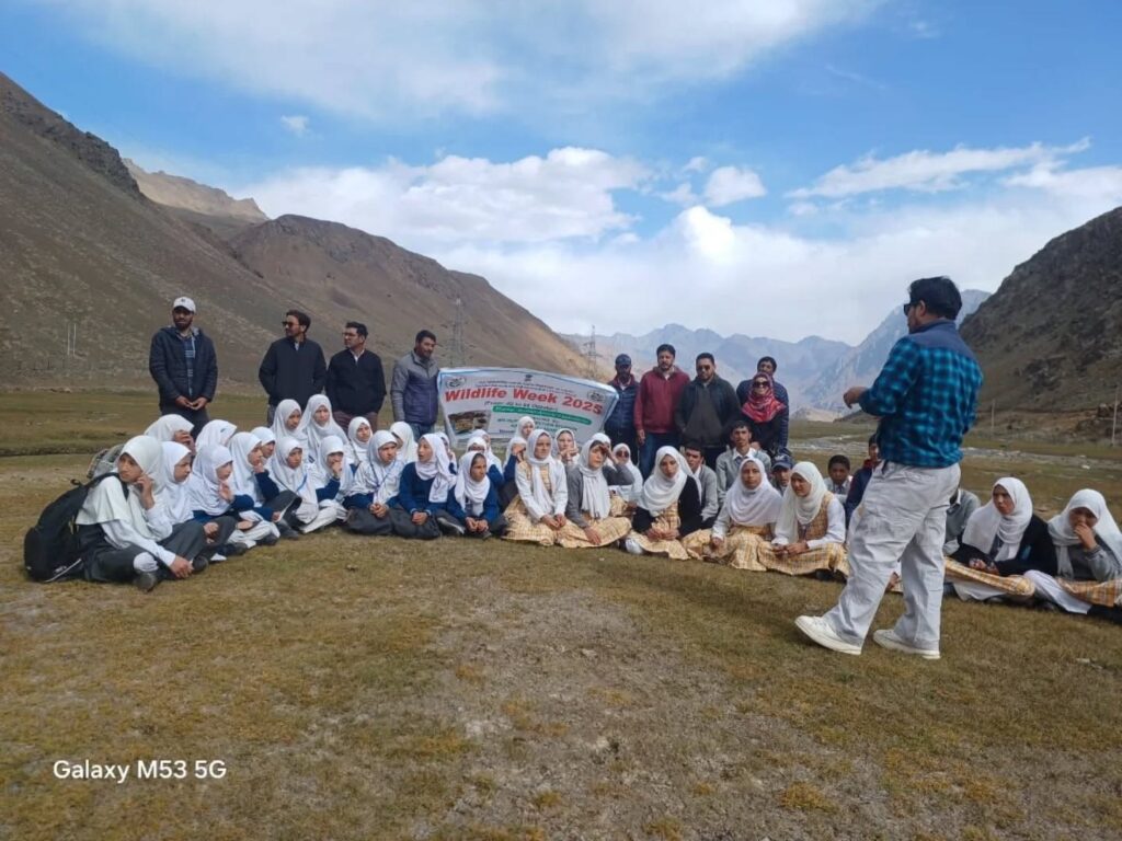 Human-Animal Conflicts Highlighted at Wildlife Week Event in Drass