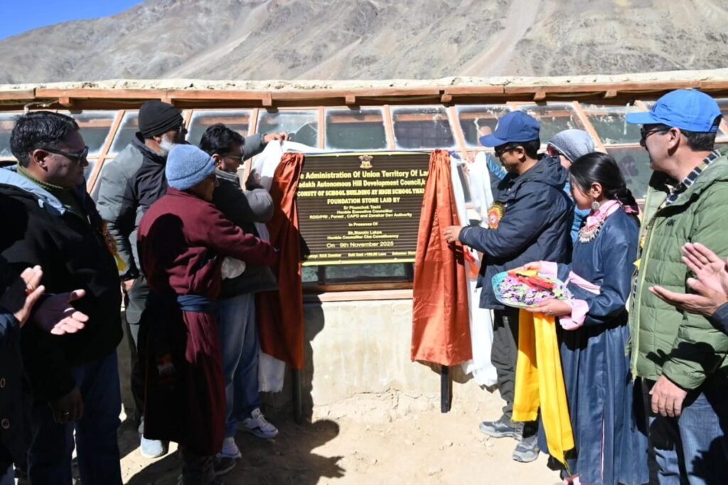 Phunchok Tashi Inaugurates Development Projects Worth ₹3.65 Crore in Zanskar’s Cha Block