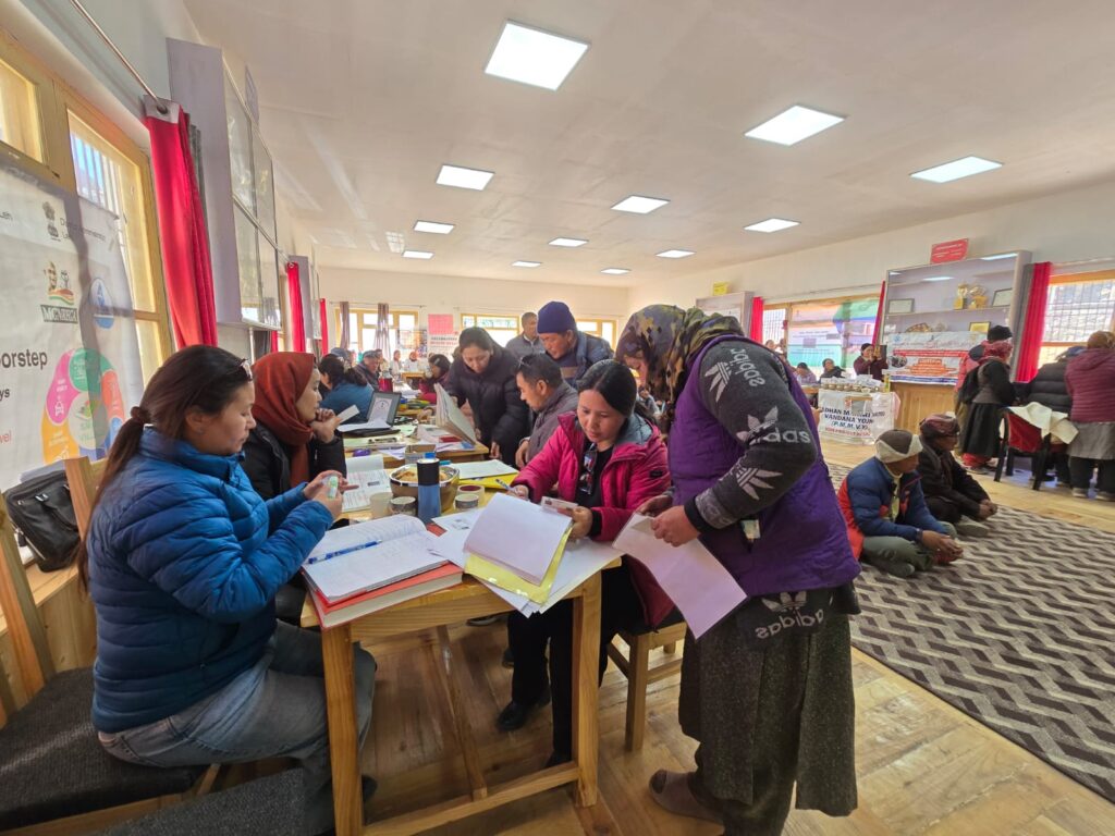 ‘Mimangs-Si-SJhabstogs’ Public Outreach Camp Brings Govt Services to Gya Meru Village