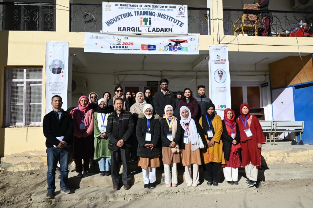 Kargil Hosts State-Level India Skills Finals; DC Rakesh Kumar Felicitates Young Champions