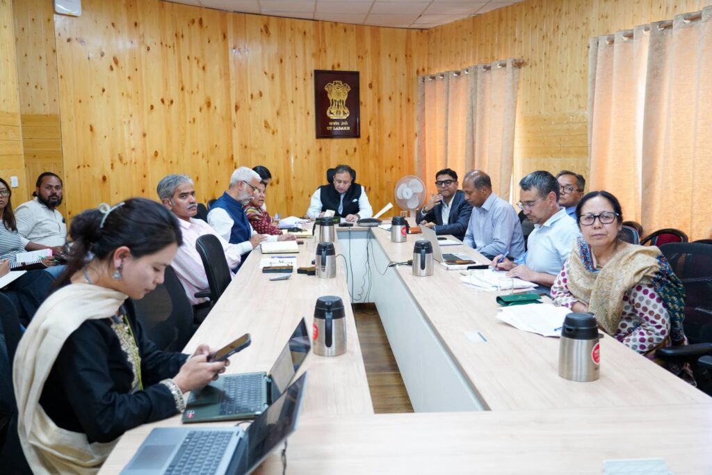 Chief Secretary Cracks the Whip on Flagship Schemes, Demands Results Over Reports