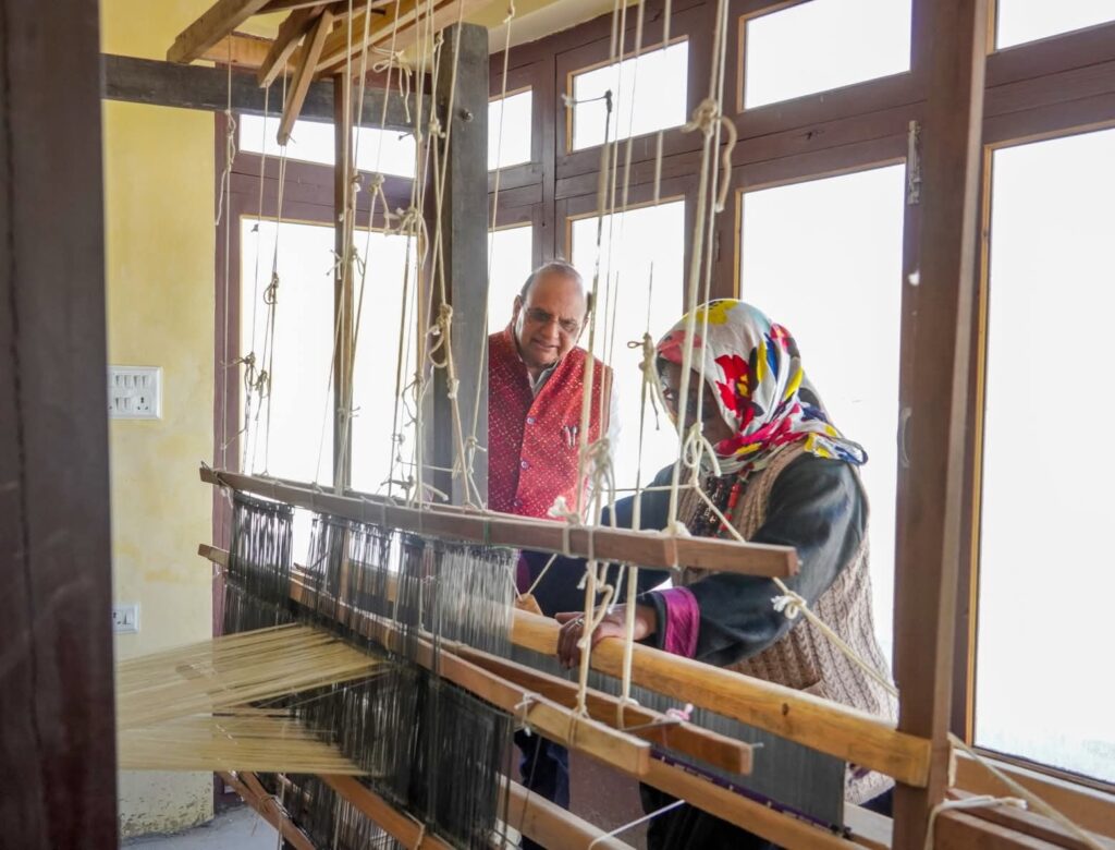LG Saxena Announces 275% Hike in Artisan Trainee Stipend, Nearly 1,000 Youth to Benefit
