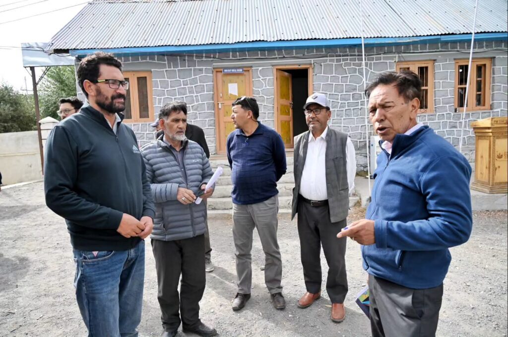 CEO Kargil Reviews School Education, CBSE Expert Teaching Programme in Drass